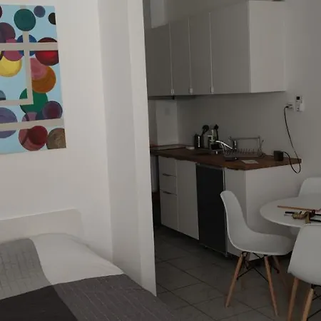 Ena Apartment *